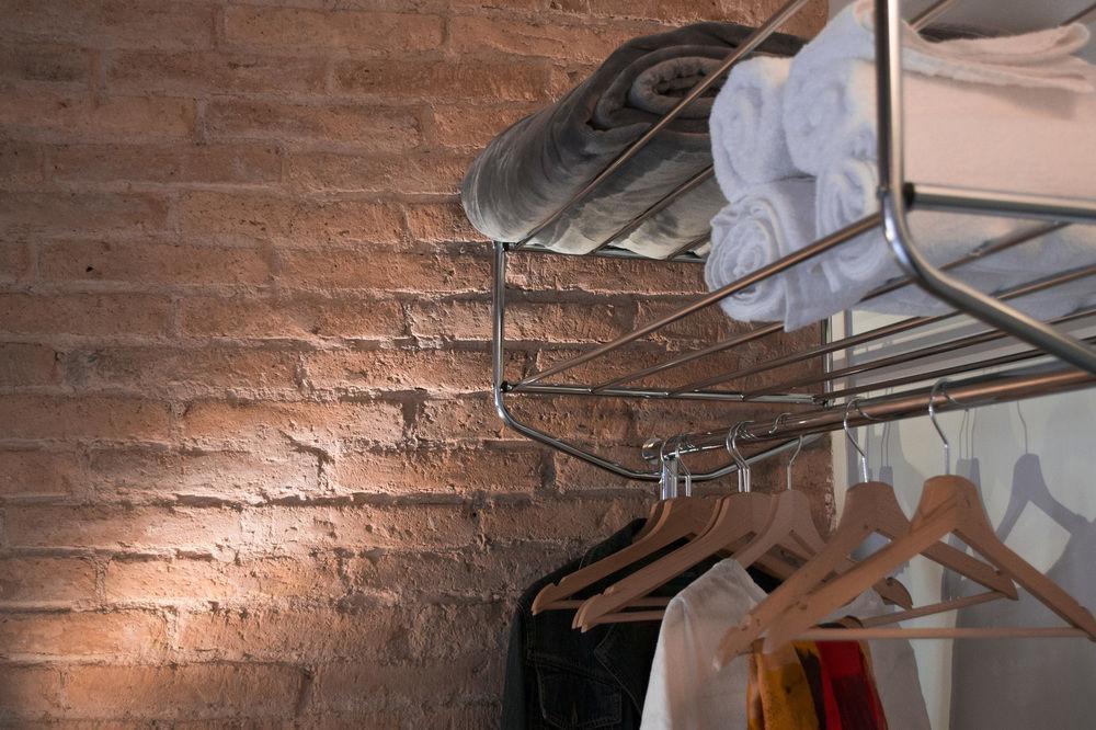 Happy People Sagrada Familia Gaudi Apartment บาร์เซโลนา ภายนอก รูปภาพ