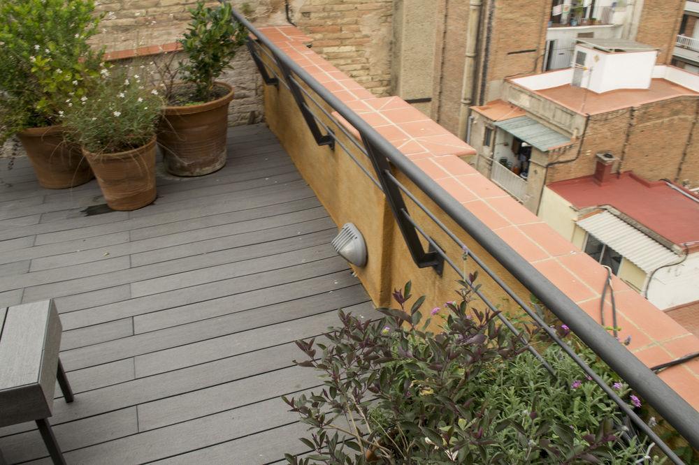 Happy People Sagrada Familia Gaudi Apartment บาร์เซโลนา ภายนอก รูปภาพ